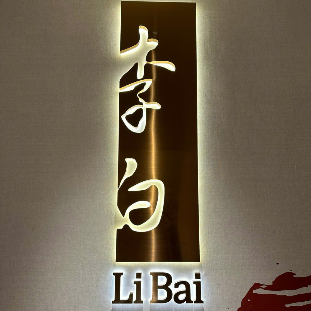 thi công led trưng bày cửa hàng